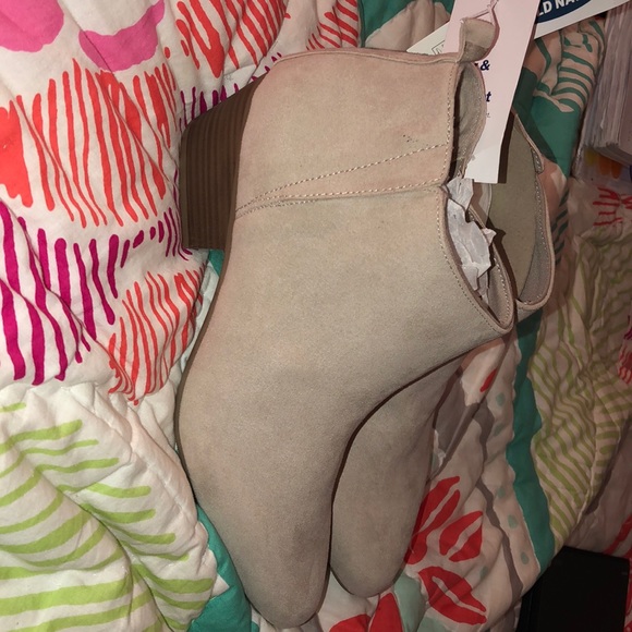 Old Navy Shoes - Old navy ankle boots! NWT!